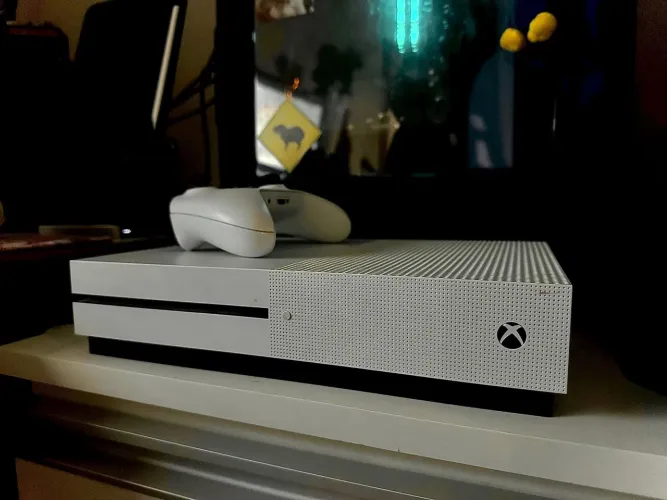 Xbox One S