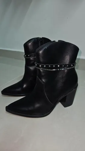 Bota de couro preta