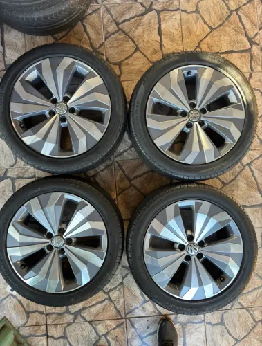 Rodas TCross aro 17 originais 5x100 pneus Pirelli