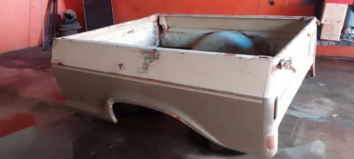 Caçamba da C10 ×  d 10 original de lata 