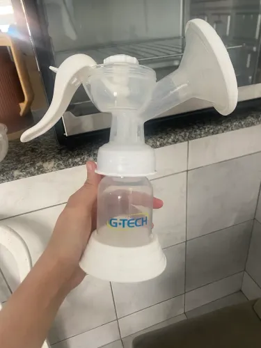 Bomba de tirar leite manual