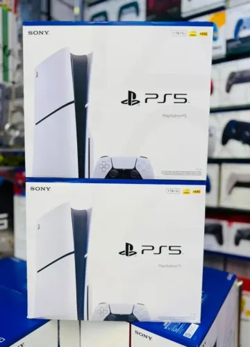 PlayStation 5 Slim 1TB Console Lacrado
