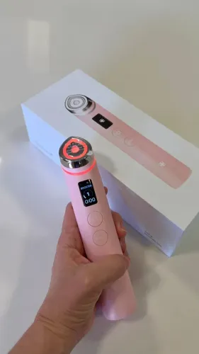 AGE-R BOOSTER PRO MEDICUBE | Pele Mais Firme, Lisa e Iluminada ?