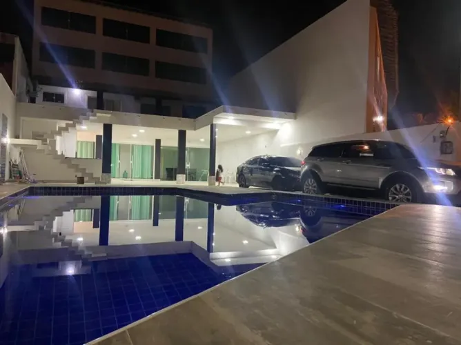 Imóvel para aluguel, com 600 m², 4 quartos na Estrada do Cachamorra - Rio de Janeiro - RJ