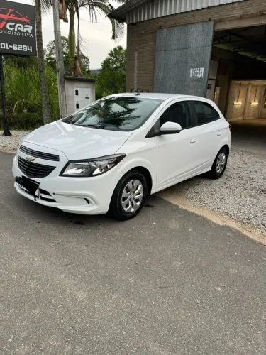 Chevrolet Onix JOY Hatch 1.0 8V Flex Mec. 4P 2019