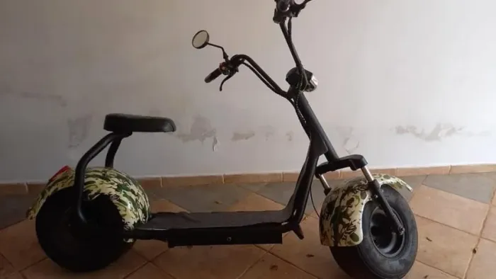 Scooter elétrica 