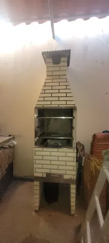 Vendo churrasqueira pré moldada 