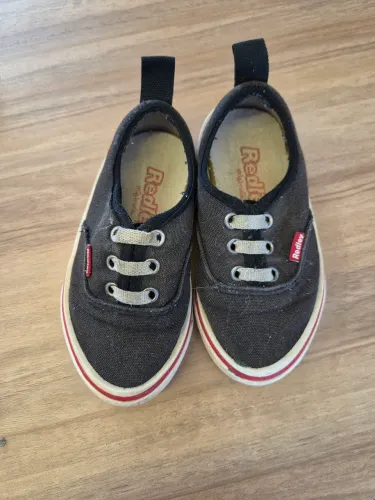 Tenis infantil Redley