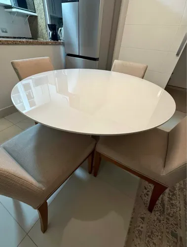 Mesa de Jantar Redonda 120 cm - Moderna | Excelente Estado com 4 cadeiras estofadas