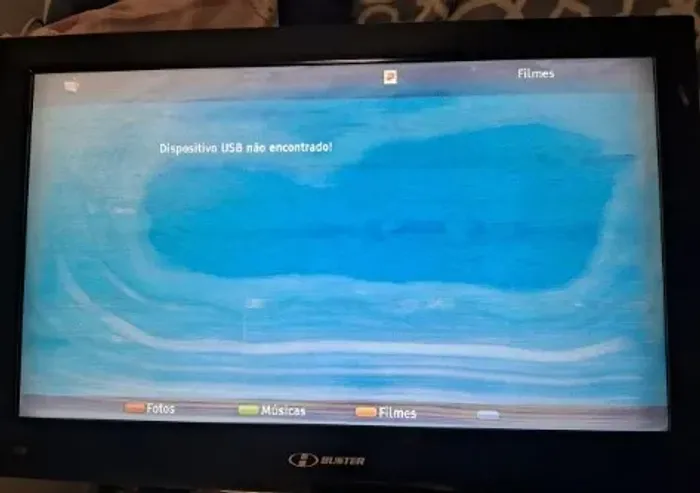 Tv Buster de 32 tela com manchas mas funciona , veja fotos, para uso assim , conserto
