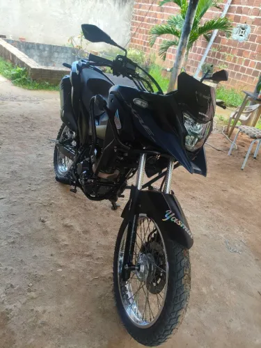 XRE 190 2025 azul