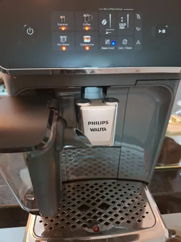 ? Cafeteira Philips Walita EP2330 LatteGo - Estado de Nova