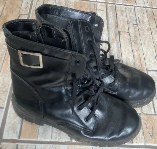 Bota preta infantil - TAM 33