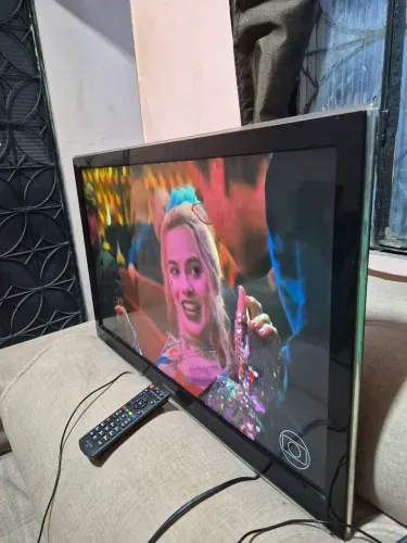 TV PANASONIC 32 LED