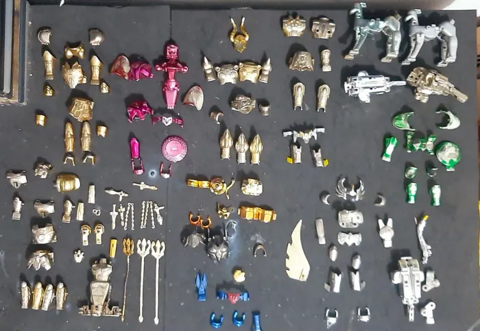 Armaduras cavaleiros do zodiaco bandai vintage LEIA