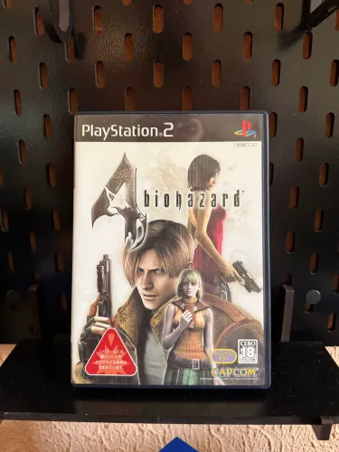 RESIDENT EVIL 4 PS2 BIOHAZARD (VERSÃO JAPONESA) - ITEM DE COLECIONADOR