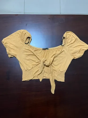 Cropped amarelo