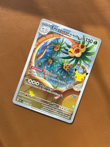 Carta Pokemon Exeggutor Celebração de 30 Anos (129/128)