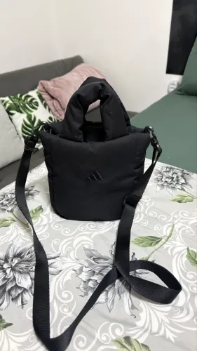 Bolsa adidas puffer pequena 