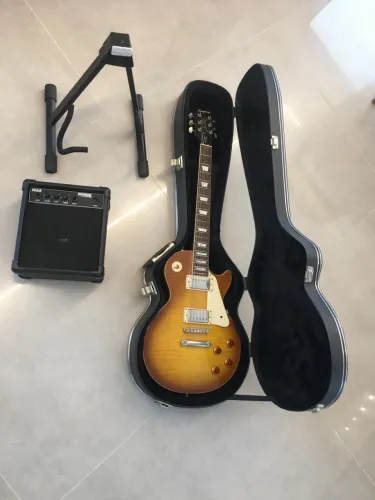 Guitarra Les Paul Epiphone Standard com suporte, Case e cubo de ensaio.