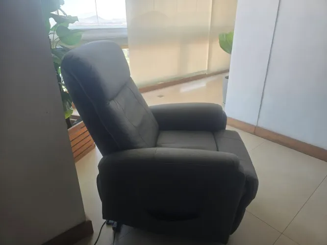 Poltrona reclinavel elétrica 