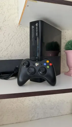 Xbox 360 preto