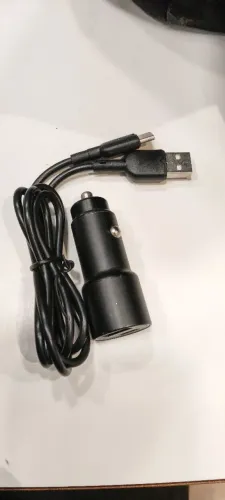 Carregador de celular para carro 