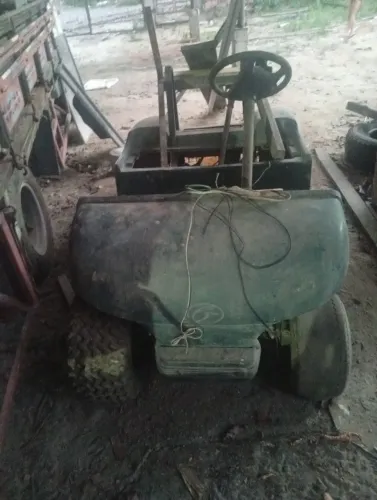 Vendo esse jeep