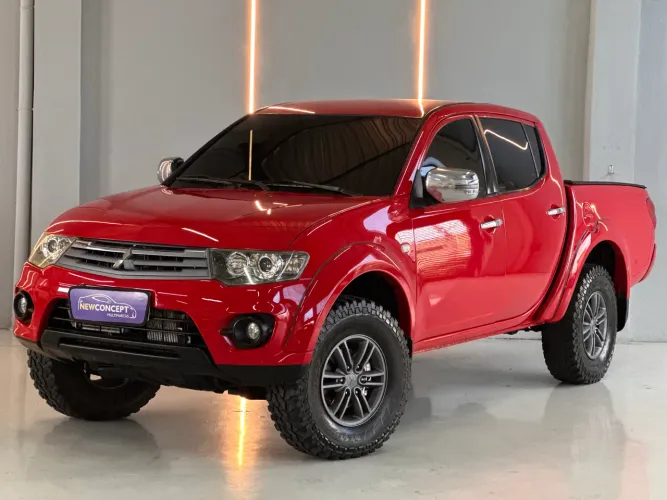 Mitsubishi L200 Triton HPE 3.2 CD TB Int.diesel AUT 2015