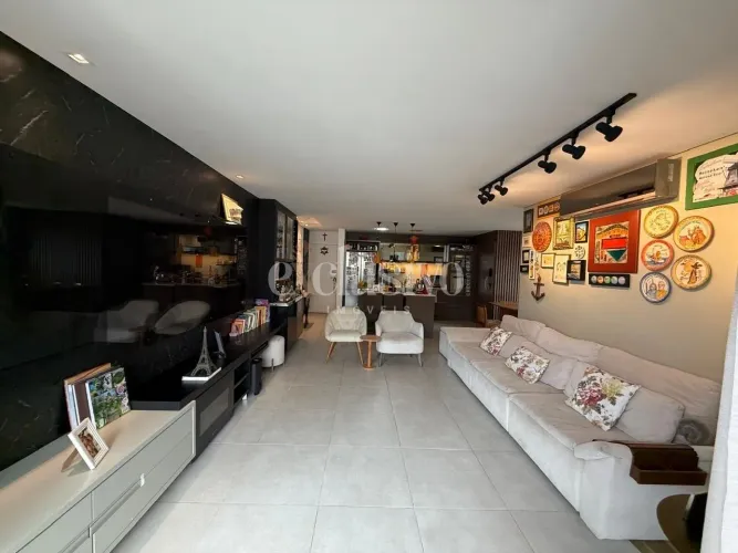 Apartamento 100% Mobiliado com 2 Dormitórios em Campinas - São José/SC