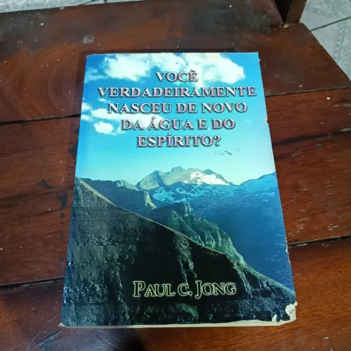 Livro só rê o batismo nas águas e no espírito