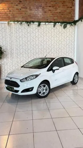 Ford Fiesta SEL 1.6 16V Flex Aut. 5P 2017