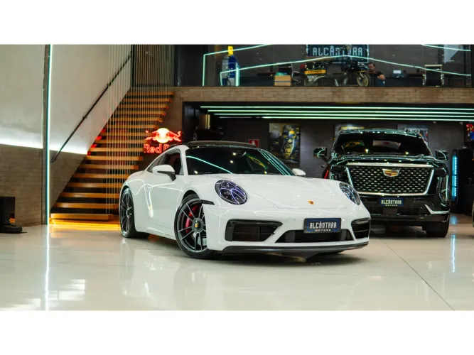 Porsche 911 Carrera 3.0 24V H6 PDK 2022