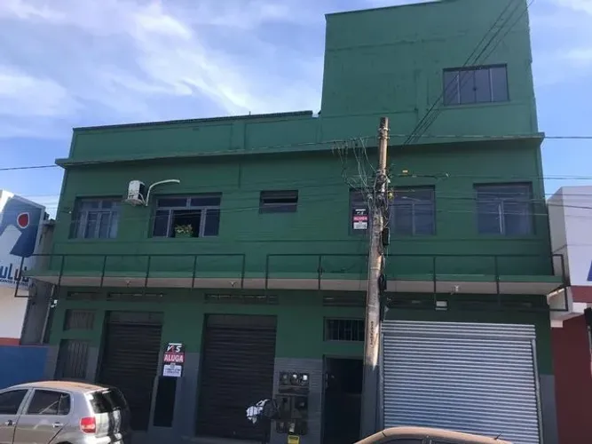 Apartamento com 2 Quarto(s) e 1 banheiro(s) para Alugar, 60 m² por R$ 1333 / Mês