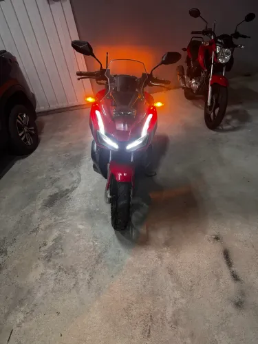 Moto nova e de procedência