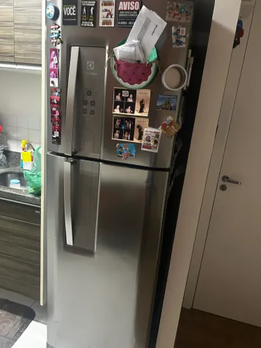 Geladeira eletrolux para tirar peças