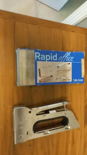 Grampeador de tapeceiro Rapid Office 1 sueco, de luxe, todo em aço inox, caixa original.