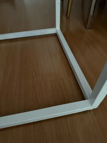 Pé de mesa 55x60x60 branco de metal e novo