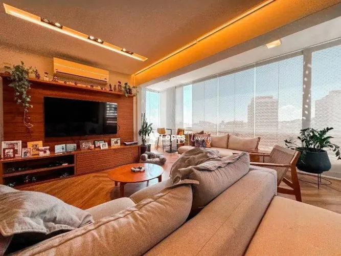 Apartamento com 4 quartos, suite, 2 varandas, 2 vagas, à venda, 156 m² por R$ 1.150.000,00
