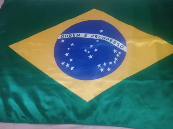Bandeira do Brasil 1,45 por 90 ceda.