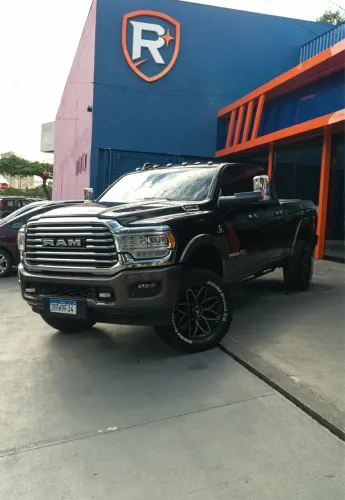 Ram 3500 Yellowstone Edition 6.7 TB CD Die. 2022