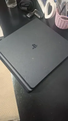 PS4 slim