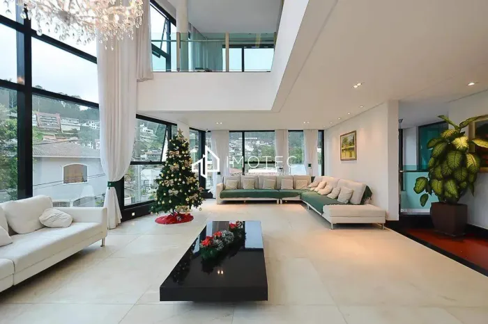 Casa residencial à venda no Mangabeiras, Belo Horizonte, com 4 quartos e piscina