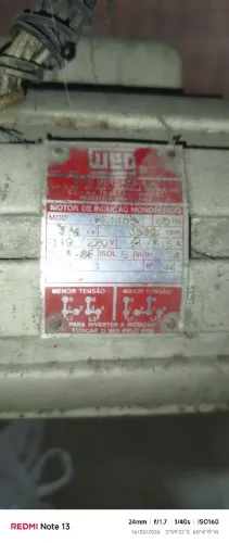 Motor WEG 3/4 CV bivolt 110/220V, funcionando, ótimo estado.69022400