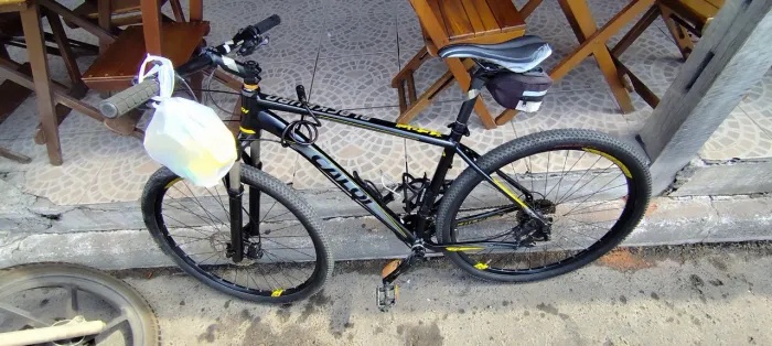 Vendo bike aro 29 Caloi Black Borner TAM: G