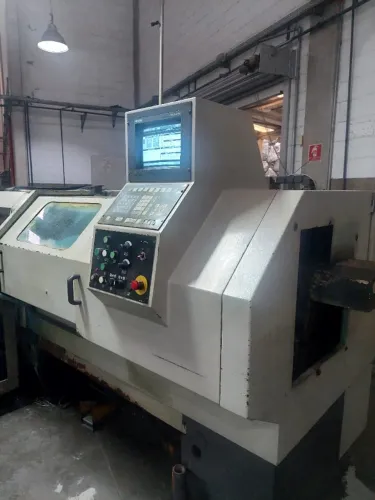 TORNO CNC LOGIC 250 HIDRAULICO