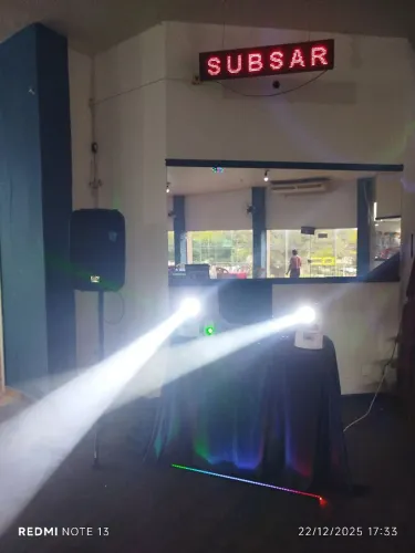 DJ SOM E ILUMINAÇÃO TUDO POR 400 5 HORAS DE EVENTO