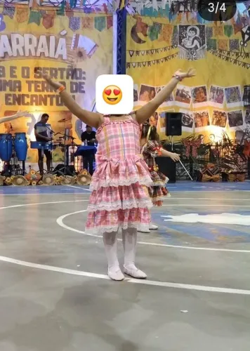 Vestido são João veste 5 a 7 anos