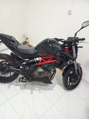 Moto nova motivo quero compra um carro