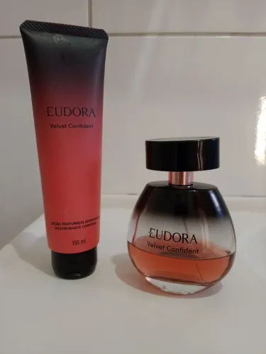 Kit perfume e creme Eudora